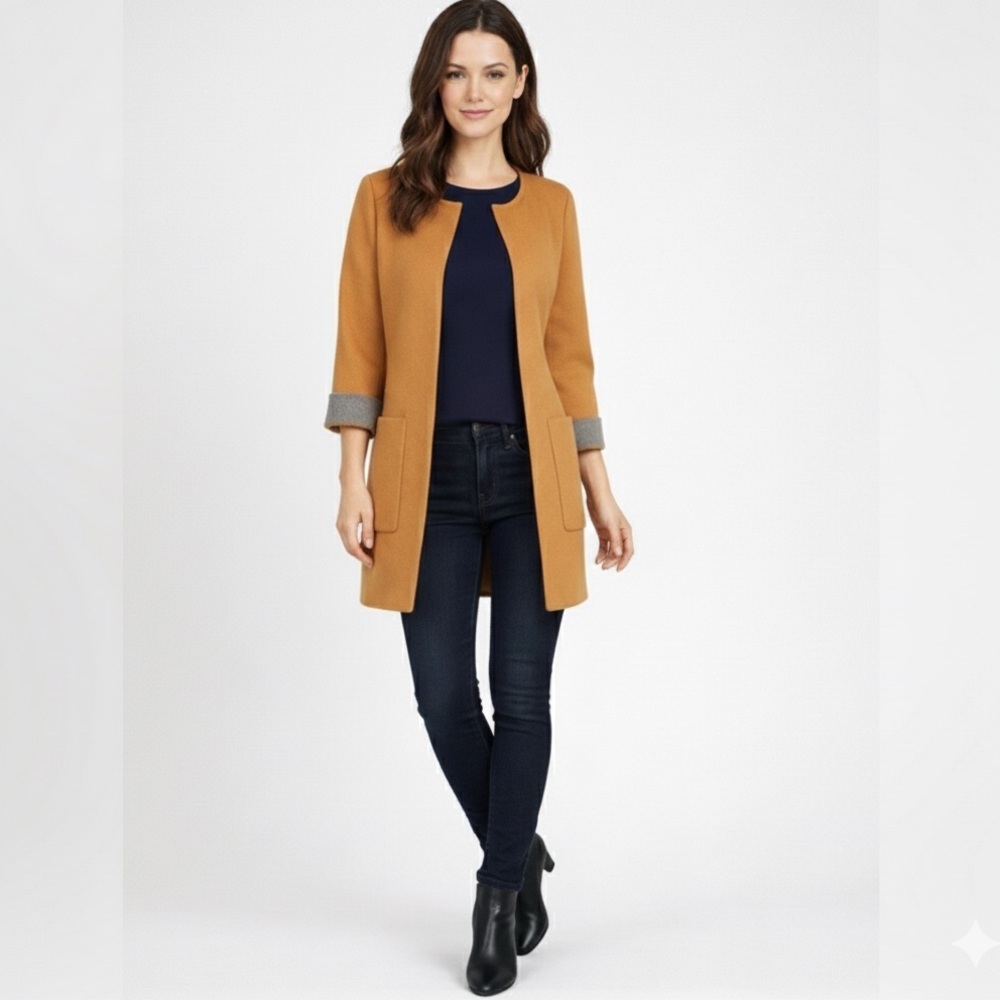 Knit coat, comfortable yet chic. Small